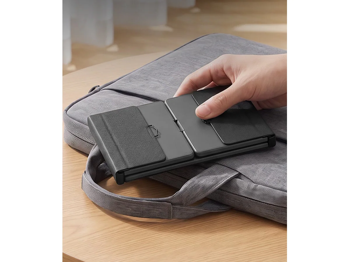 Aimarz AF01 keyboard folded for carrying